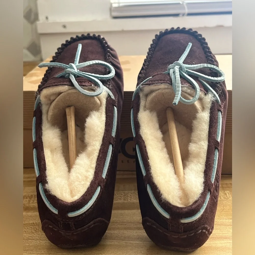 💜UGG Kids Brown Moccasin Shoes